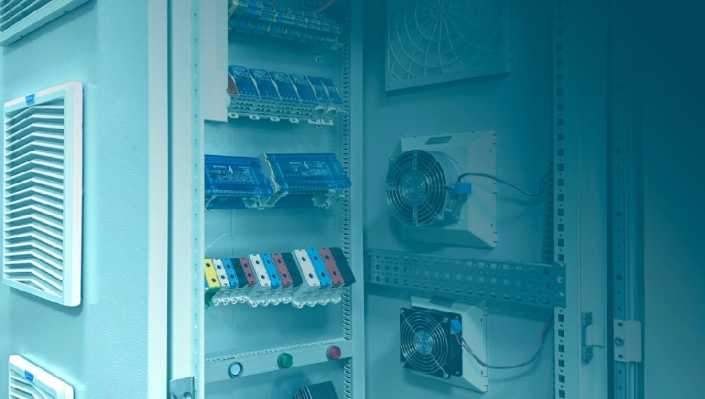 在什么情况下应该使用风扇和过滤器？